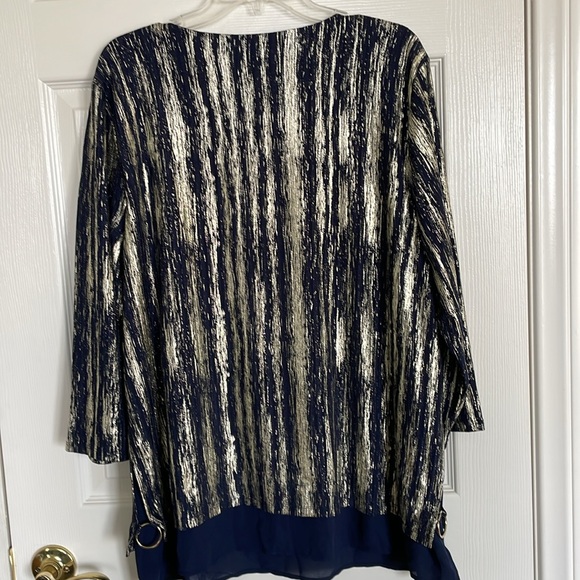 New! JM Collection Metallic O-Ring Keyhole Top, Holiday Top, Blue and Gold, XXL - Picture 7 of 11